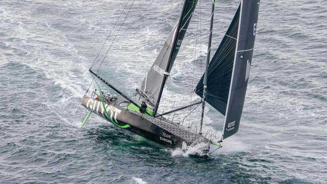 The Ocean Race: Mastbruch bei Guyot Environnement – Team Europe!