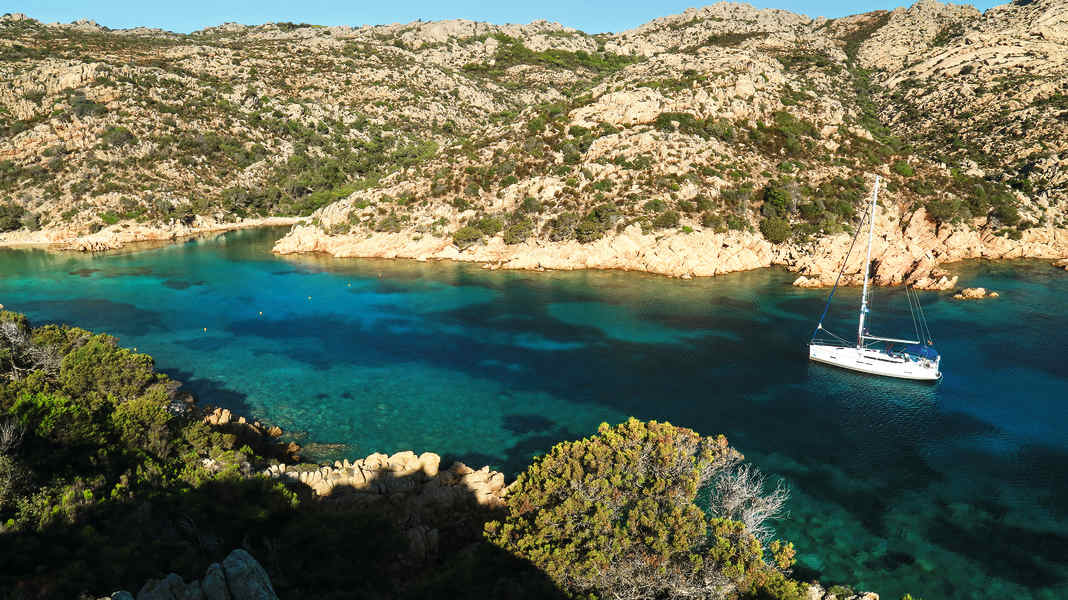 Sardinien: Nächtliches Ankerverbot im Nationalpark aufgehoben