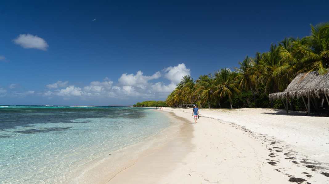 Sailing holidays in the southern Caribbean