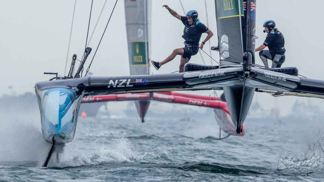 SailGP Singapur: Fliegende Kiwis holen dritten Saisonsieg