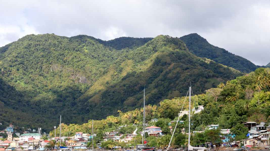 Piracy: Armed robbers attack crews in the Caribbean
