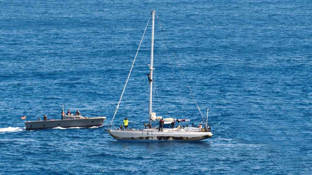 Geisterschiffe: Darf man eine verlassene Yacht behalten?