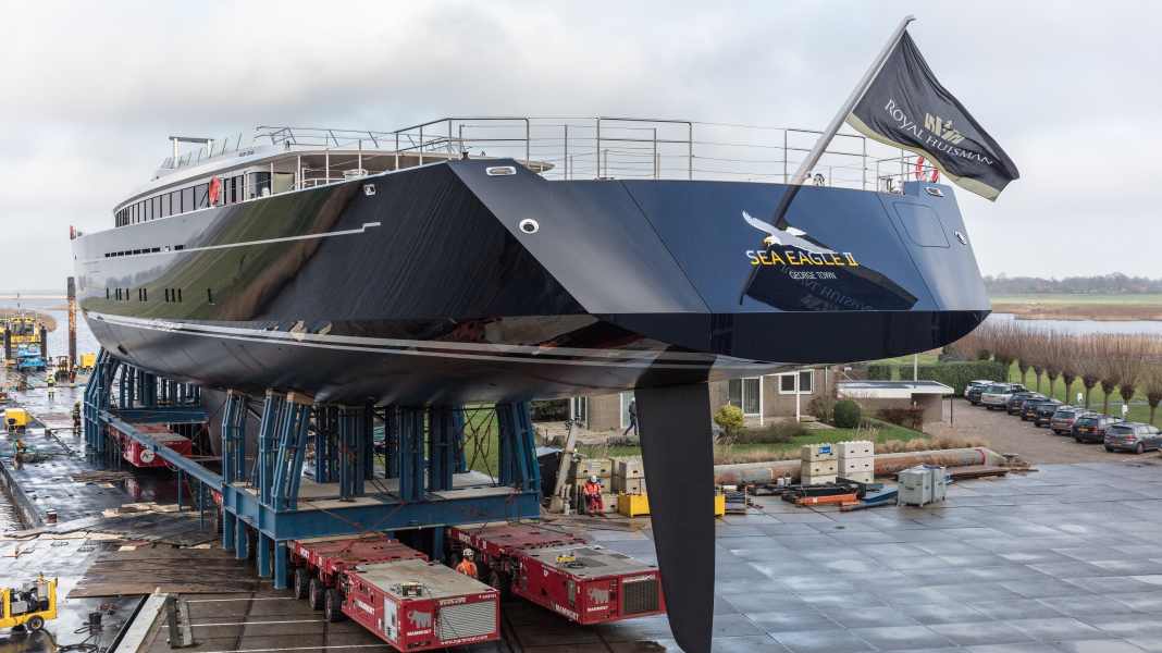 Royal Huisman zeigt 81-Meter-Schoner