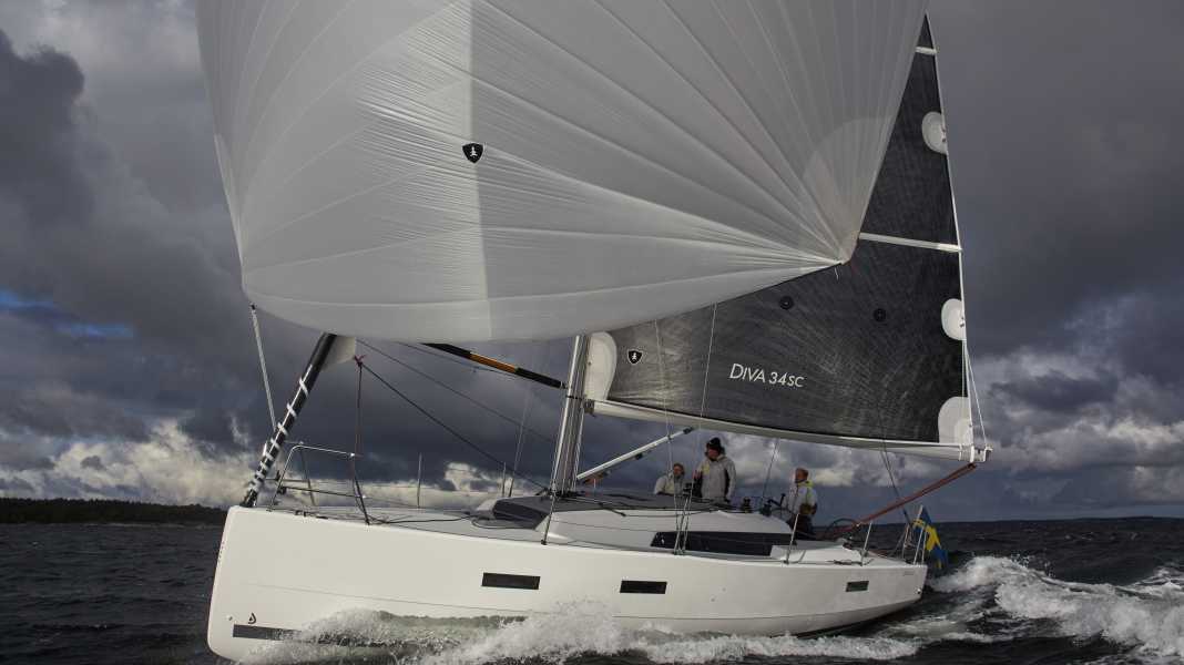 Schon gesegelt: Rasantes Leichtgewicht: erste Bilder vom Test der Diva 34 SC