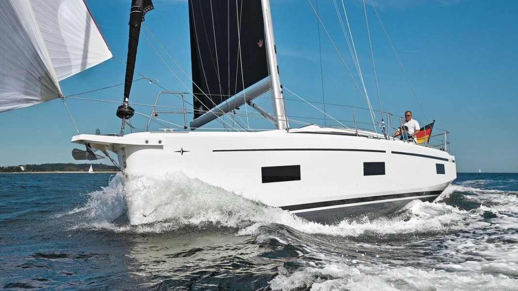 Bootsbau: Erste Bilder der neuen Bavaria C42
