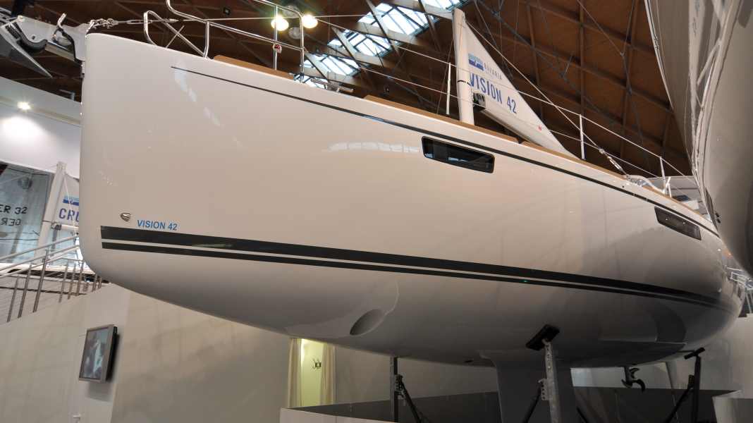 Interboot : Première I : Bavaria 42 Vision