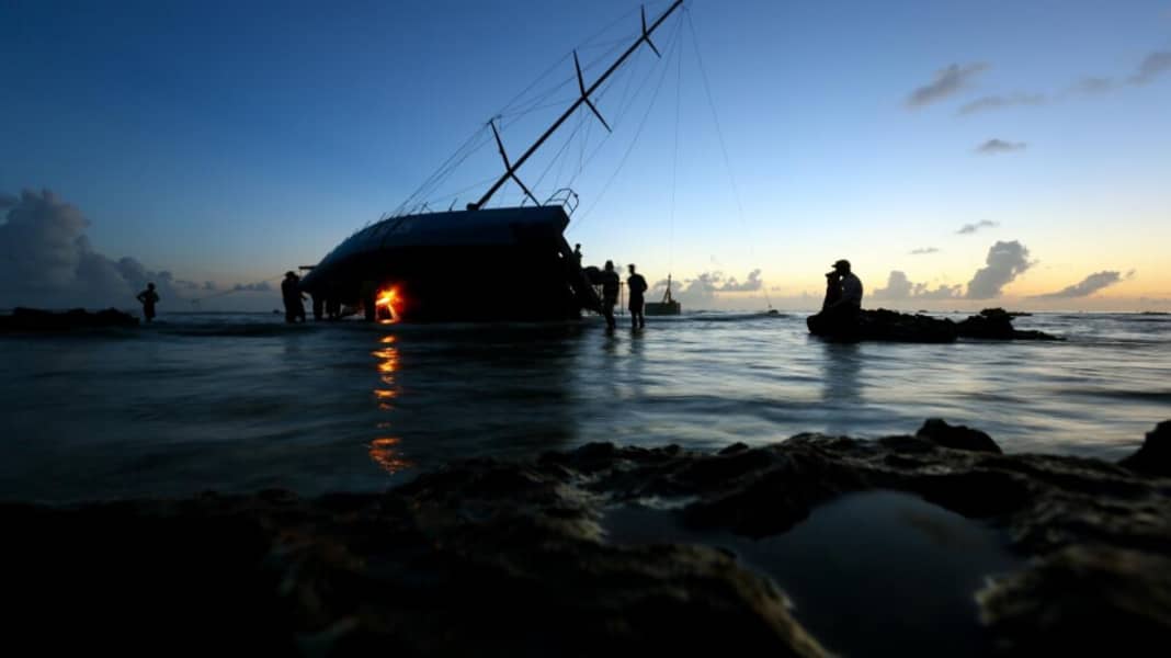 Volvo Ocean Race: Havarie-Yacht vom Riff geborgen