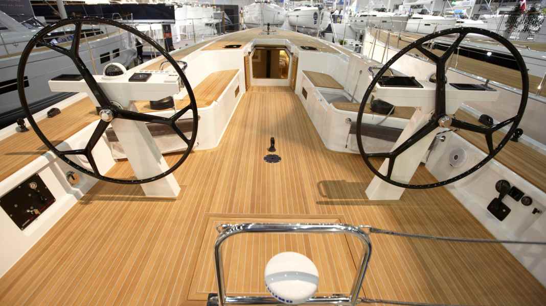 New boats: boot premieres V: Solaris 50