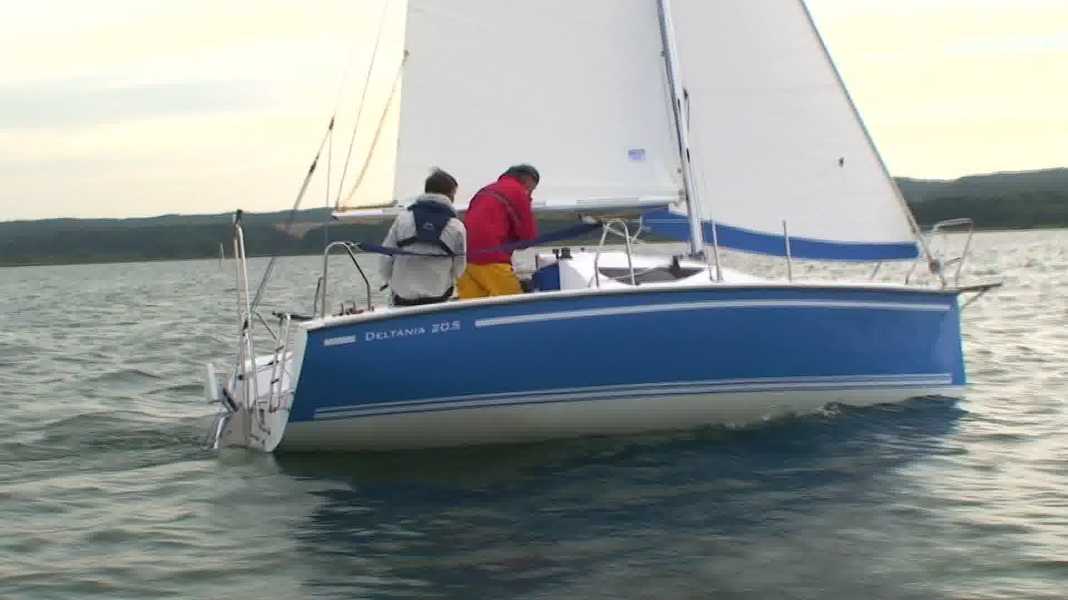 Small cruiser: Deltania 20.5 - The flagship