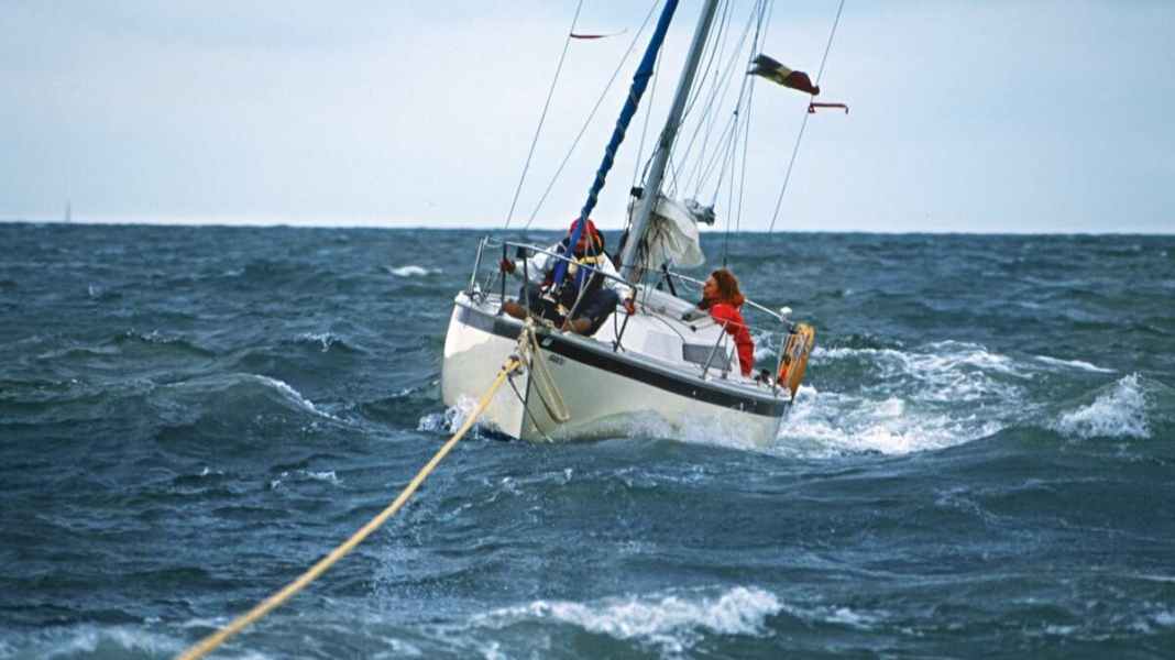 Seamanship: Towing Part I: Preparation, hawser length and guidance