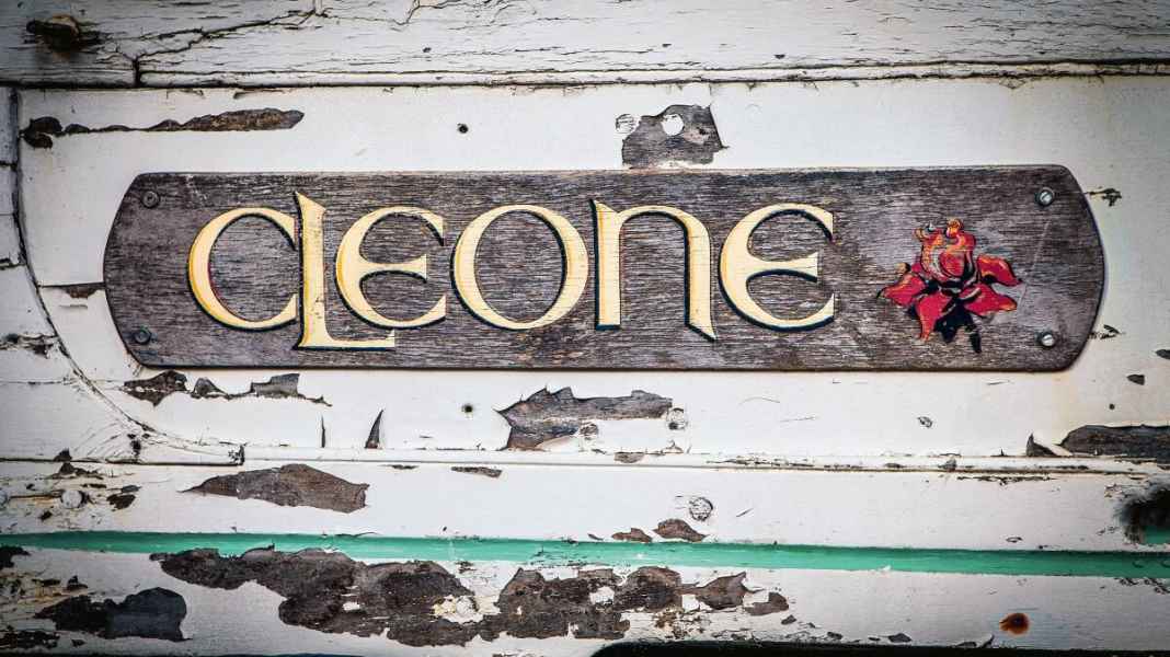 Photo gallery: The morbid charm of Lady "Cleone"
