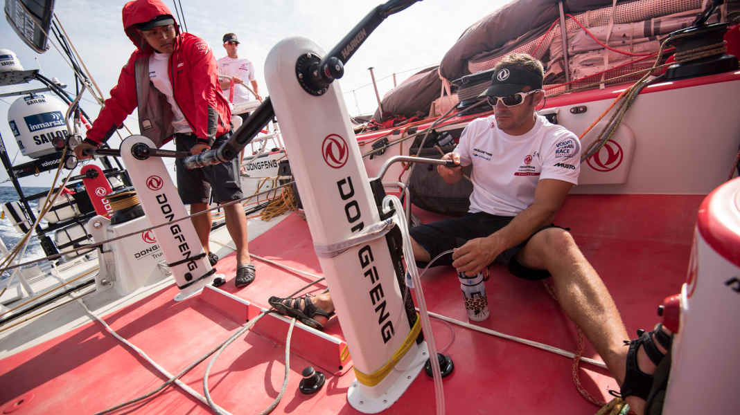 Volvo Ocean Race: Defekt: Wassernot bei Dongfeng