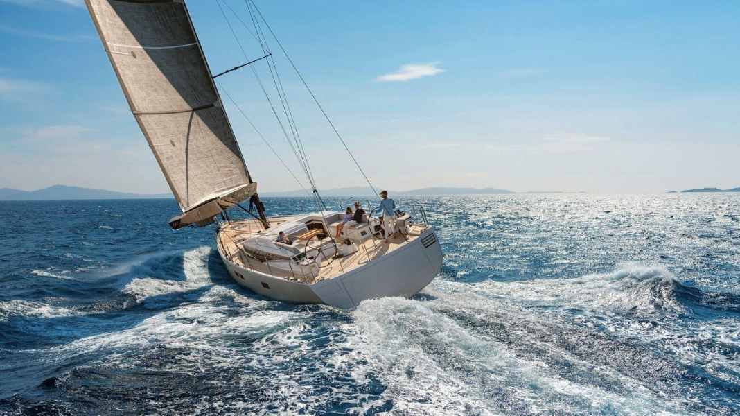 The special boat: CNB 66