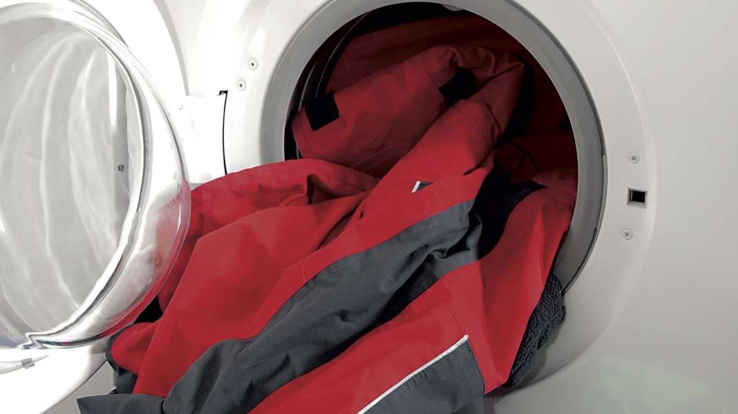 Speciale equipaggiamento: Speciale pelle d'olio parte III: cura e pulizia corrette