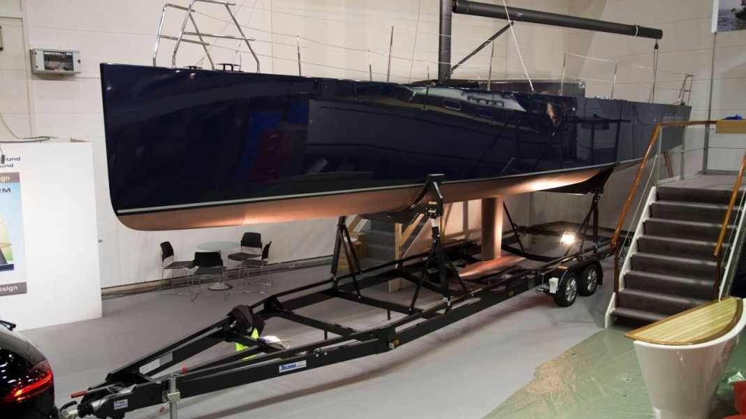 La barca speciale: Blank-Design "Alpha Tauri": performance cruiser rimorchiabile