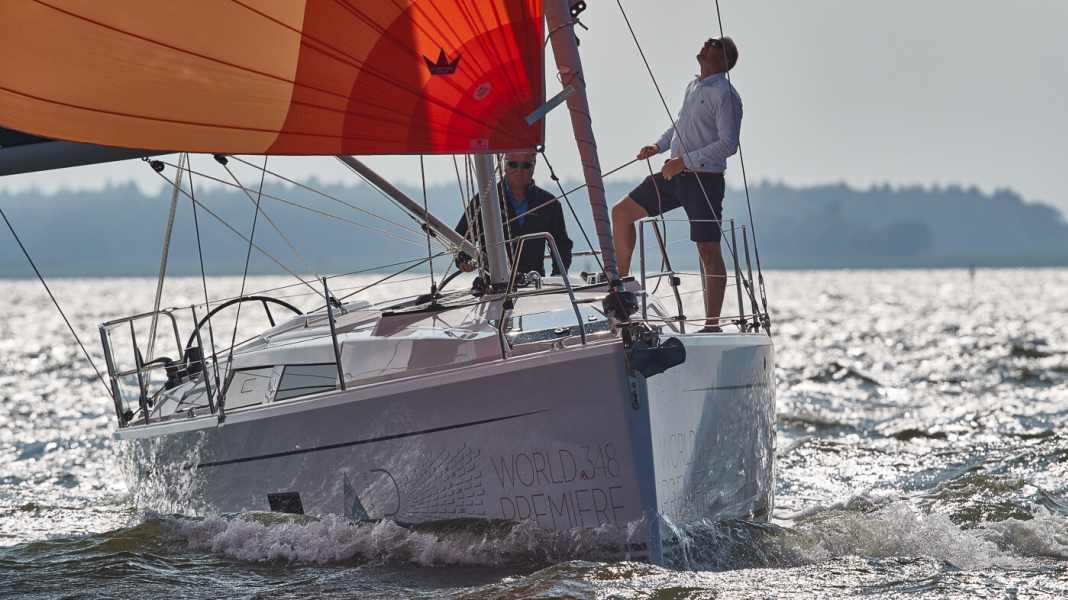 Erste Segelfotos: Hanse 348: ein neuer Bestseller?