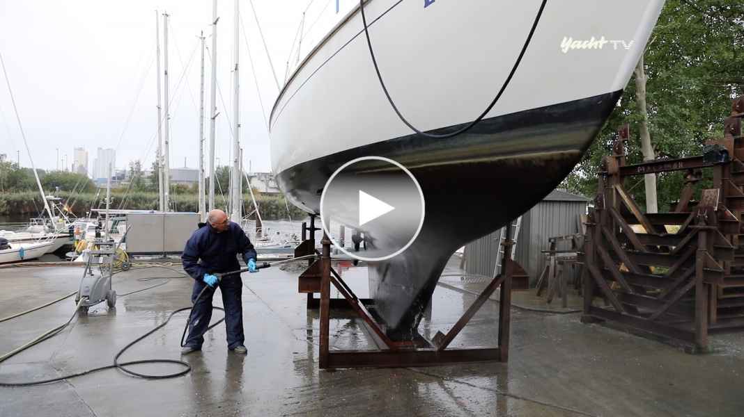 Conseils pour l'hivernage : Hivernage : comment bien nettoyer son bateau