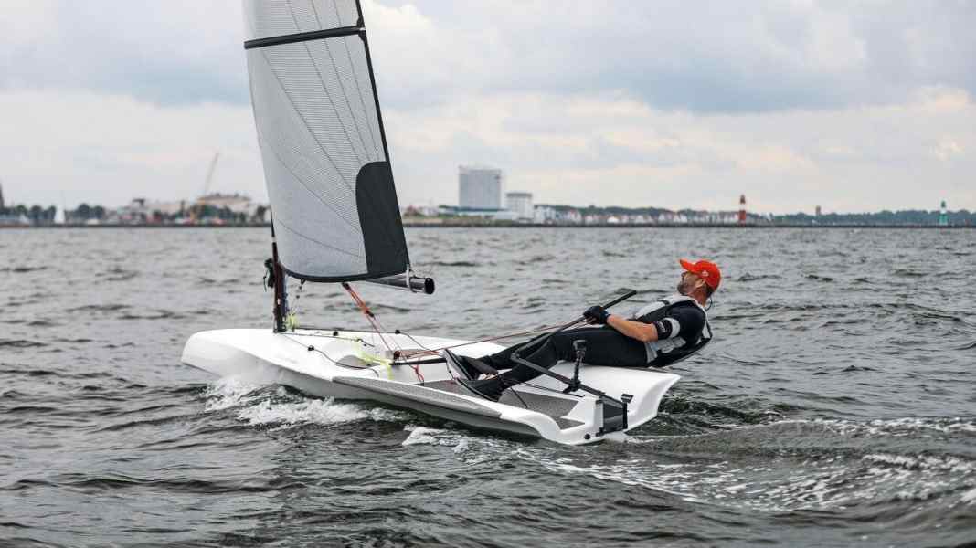 YACHT-Test: Lowrider L12: neue Einhandjolle – Konkurrenz für den Laser?