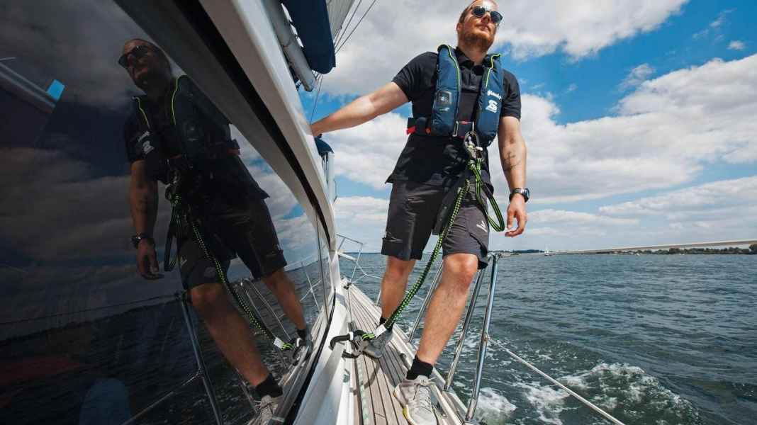 Equipment test: Deck coverings: safe step