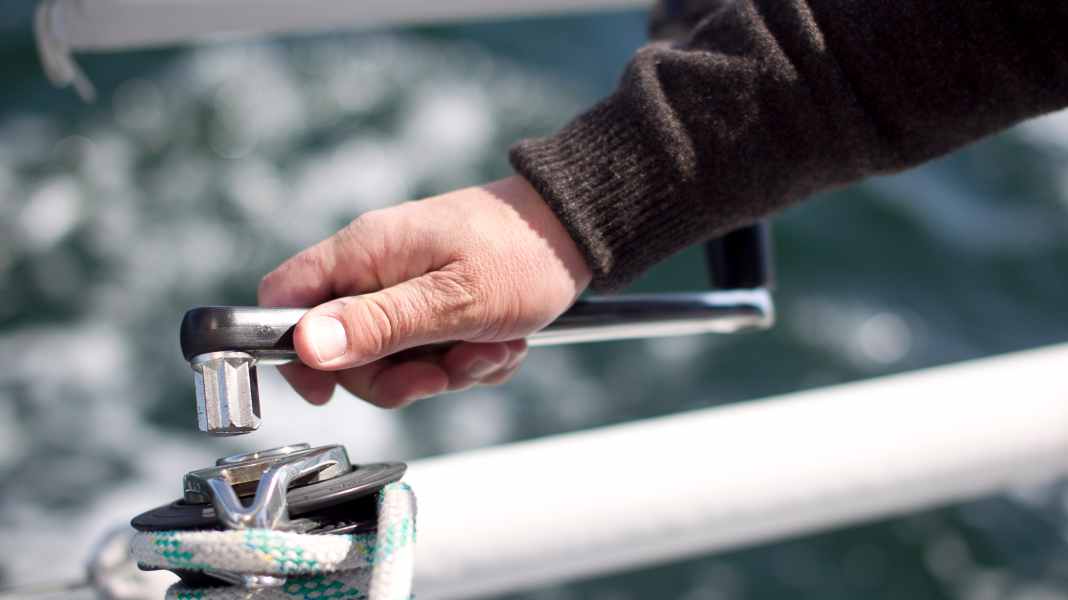 Préparation de la saison : bien entretenir l'accastillage et les winchs