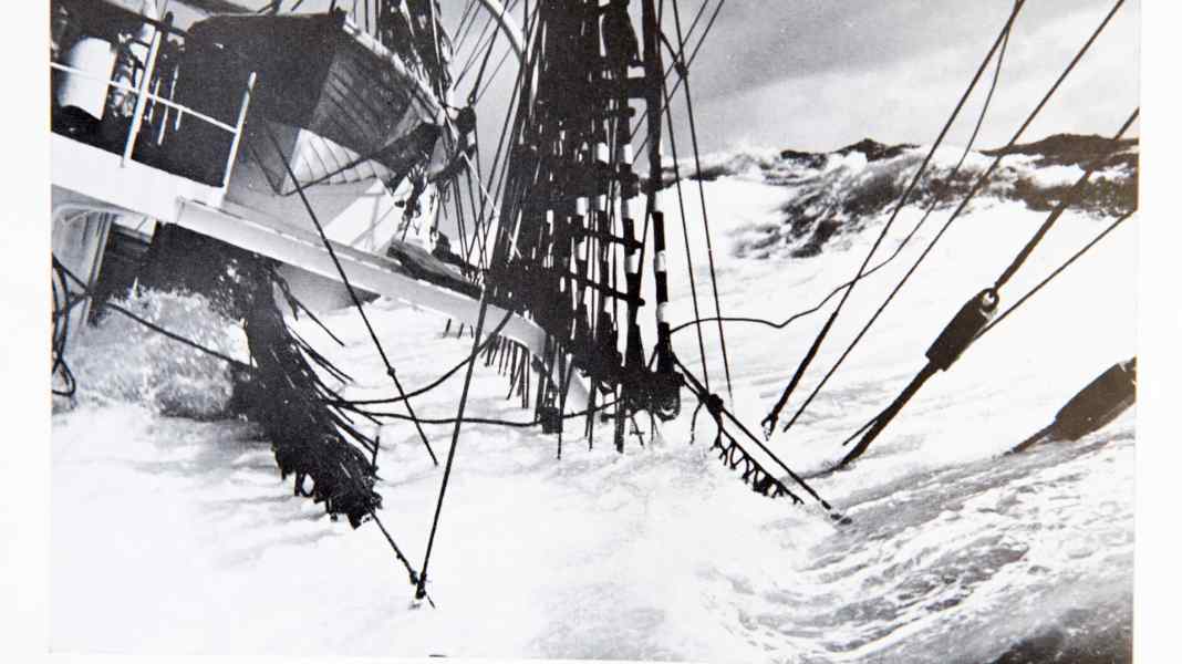 Cape Horn: Spectacular storm cruises around Cape Horn