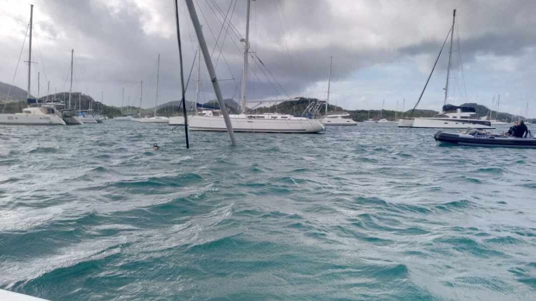 Criminalité : Un yacht long-courrier dévalisé et coulé dans les Caraïbes