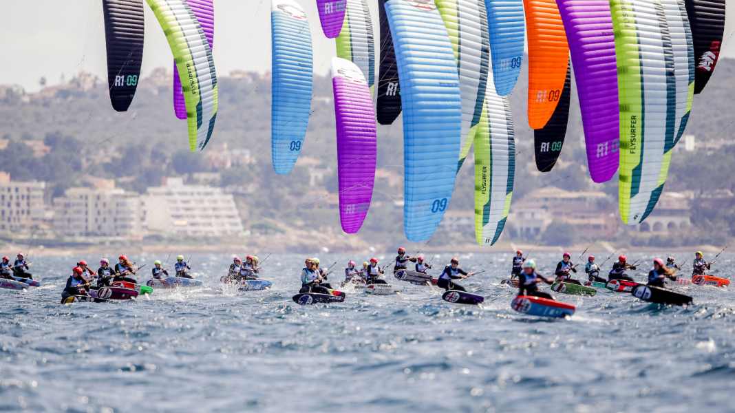 German Sailing Team in Saison-Auftakt vor Palma gestartet: Deutsche Asse stechen, neue Boards erweitern den Horizont
