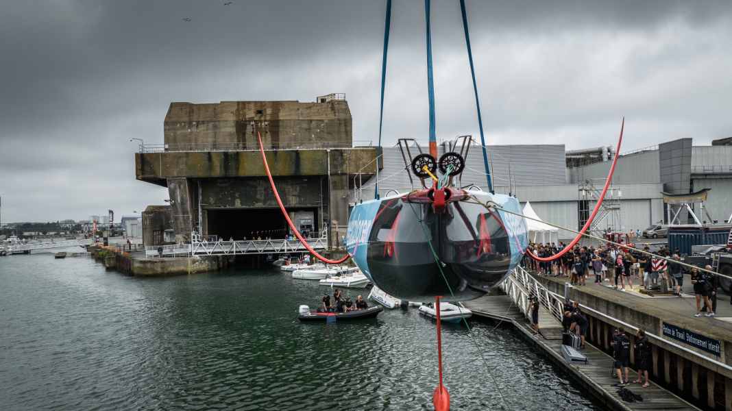 Erstwasserung von "Malizia – Seaexplorer": Boris Herrmanns Imoca 60 schwimmt