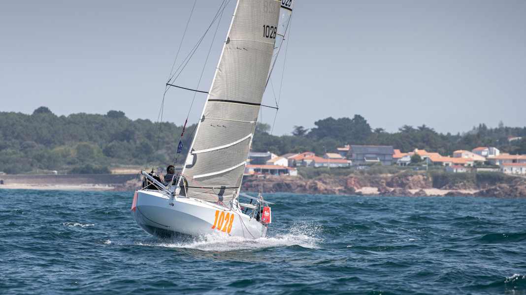 Intervista: Un mini-velista svizzero al vertice della regata delle Azzorre