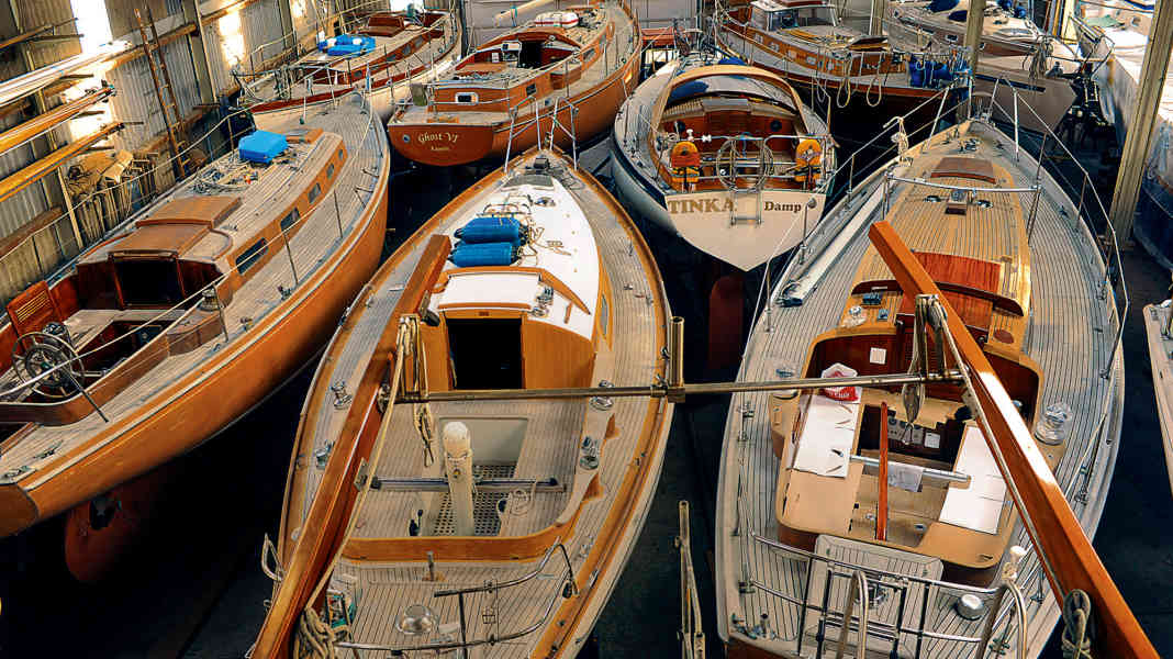 Svernare una barca a vela: i consigli più importanti per la fine della stagione
