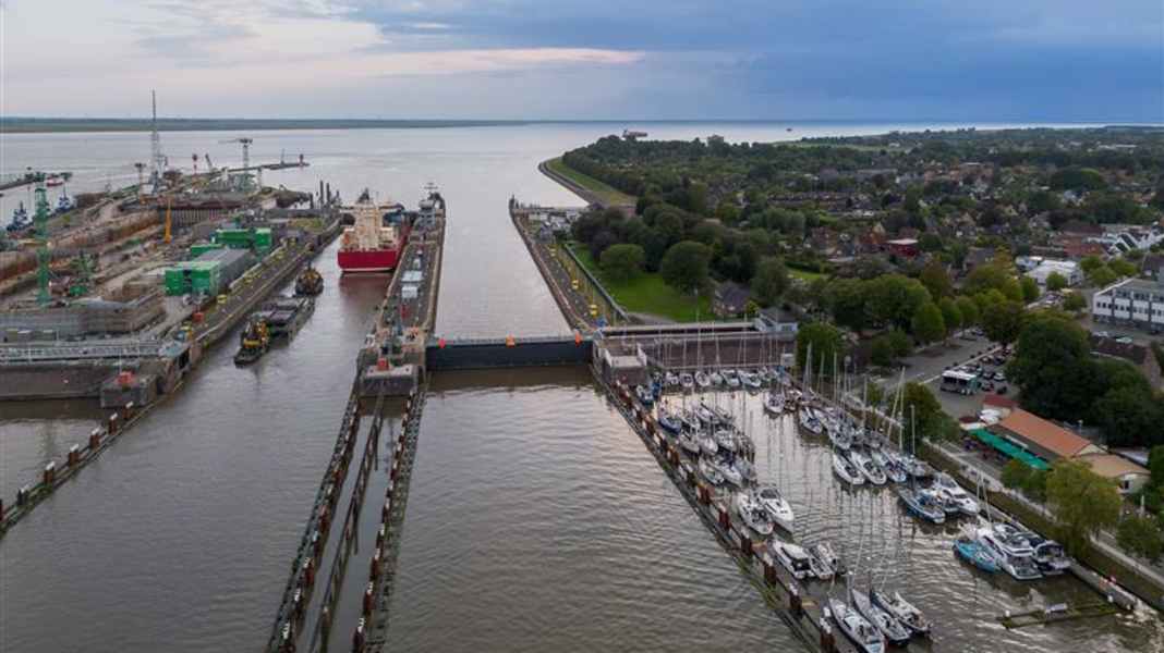 Kiel Canal: Closure of the berth in Brunsbüttel