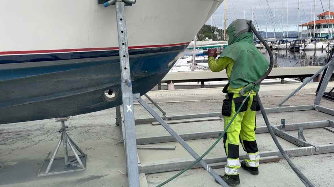 Navigare senza problemi con B-Free Explore