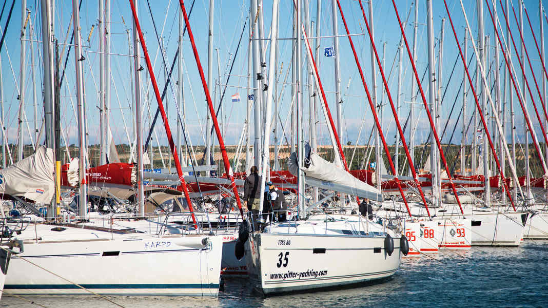Insurance: Pantaenius revises its charter insurance offer