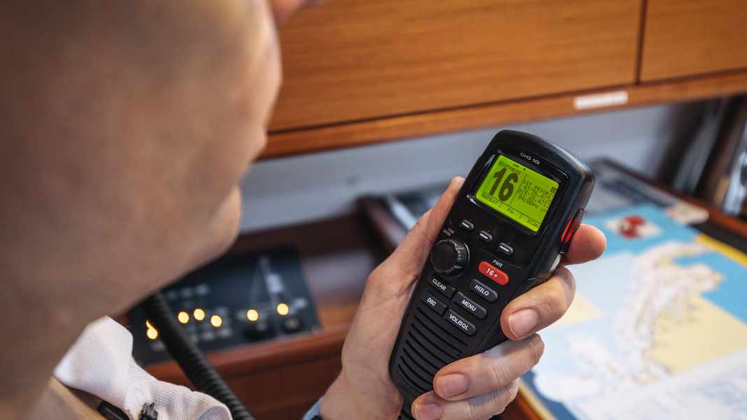 Radio marittima per marinai: i 10 migliori consigli per i principianti delle radio