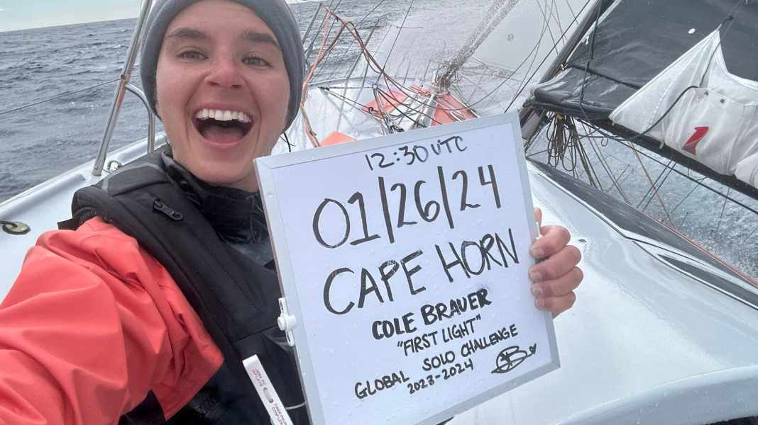 Regatta um die Welt: 29-jährige Solo-Seglerin rundet Kap Hoorn
