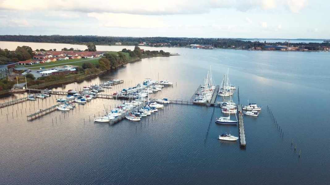 Saisonliegeplatz: Wo sind noch Plätze für Segelboote frei?