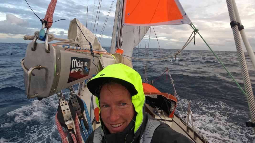Golden Globe Race: Hochspannung zum Finale – Neuschäfer attackiert