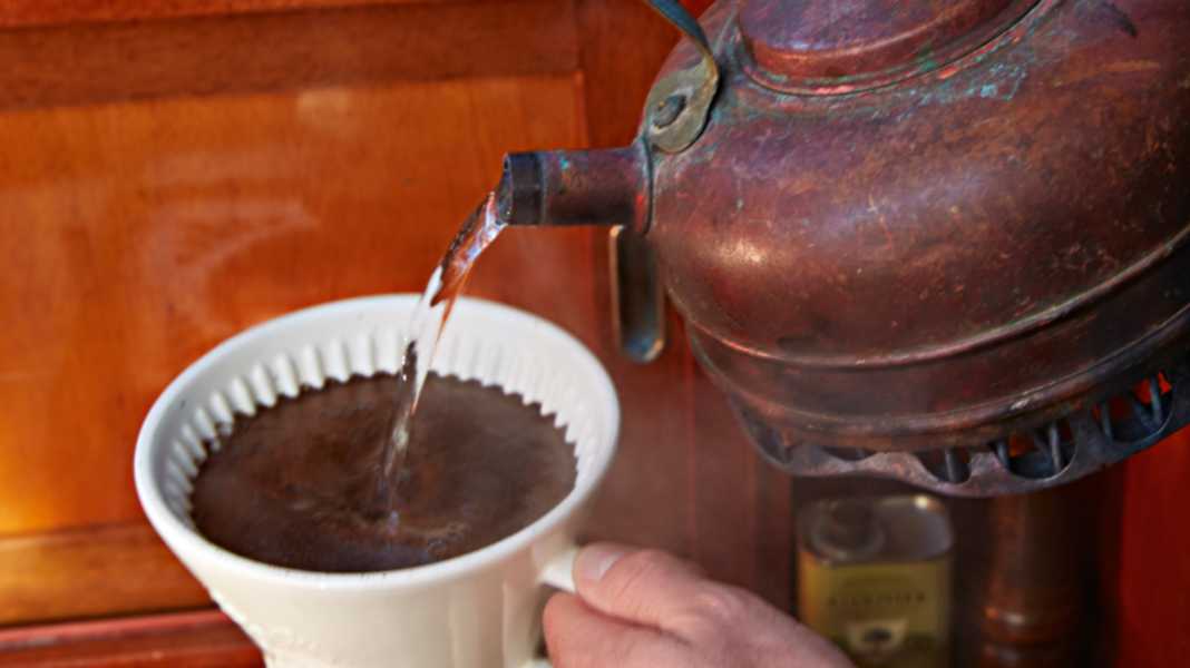 Caffè a bordo: idee e suggerimenti per il miglior pick-up - senza elettricità