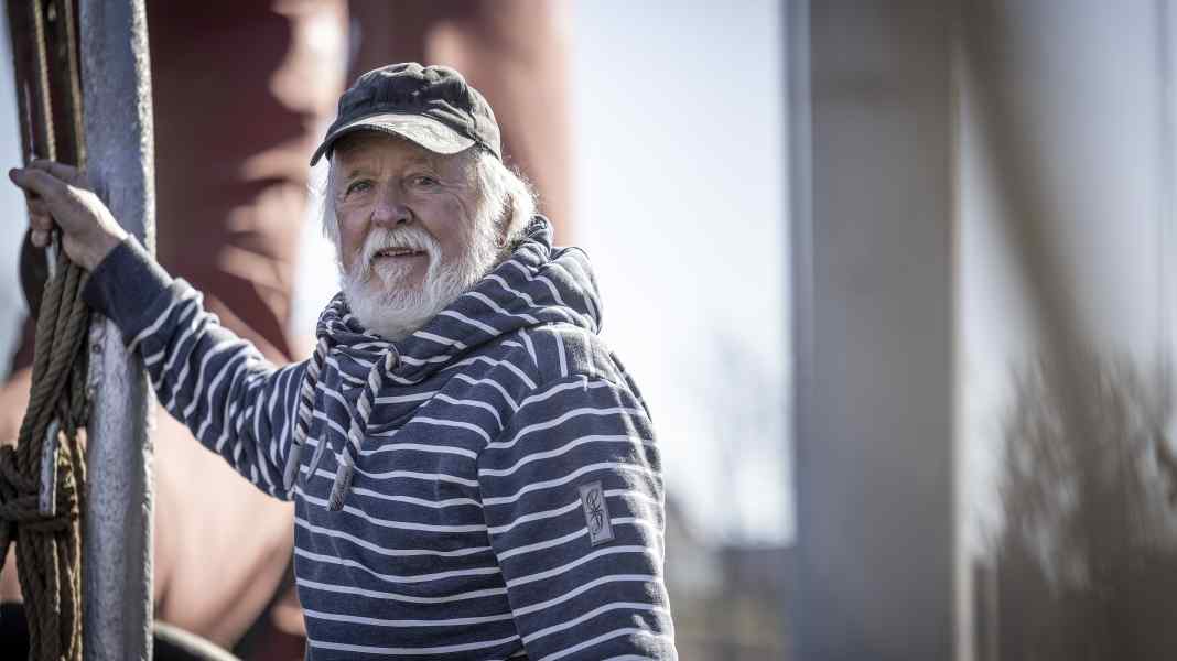 Honour: Federal Cross of Merit for circumnavigator Burghard Pieske