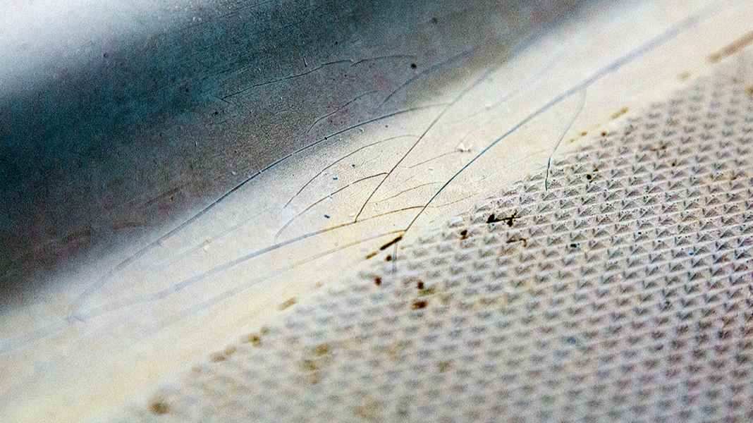 DIY-Reparatur: Haarrisse dauerhaft entfernen