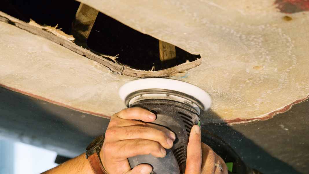 GRP repair: closing small and large holes in the hull