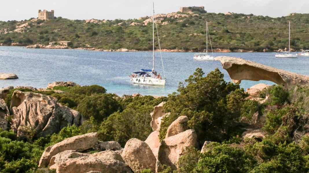Sardegna: I conservatori chiudono le baie degli ancoraggi: sanzioni severe
