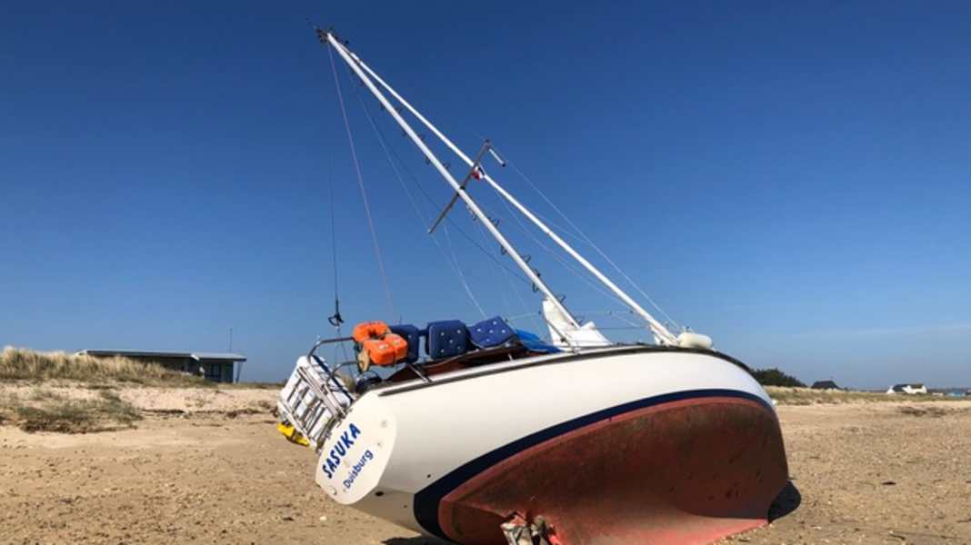 La détresse en mer vue par les sauveteurs : intervention dans de dangereuses vagues déferlantes en Normandie