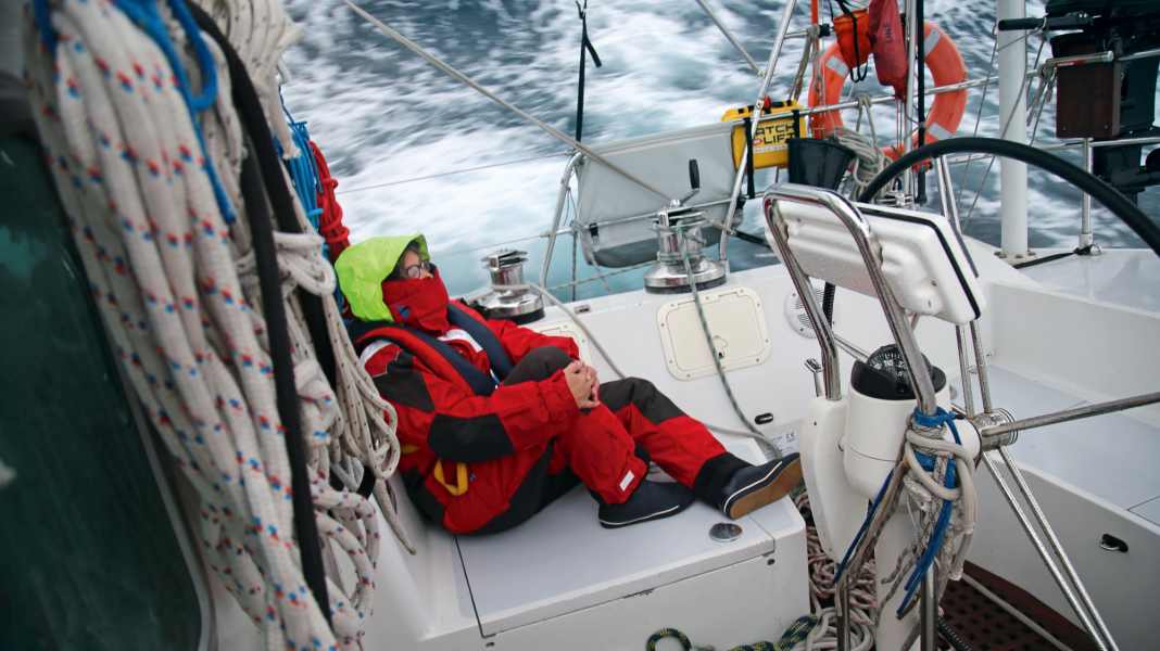 Lifehacks: The best reader tips for sitting well on board