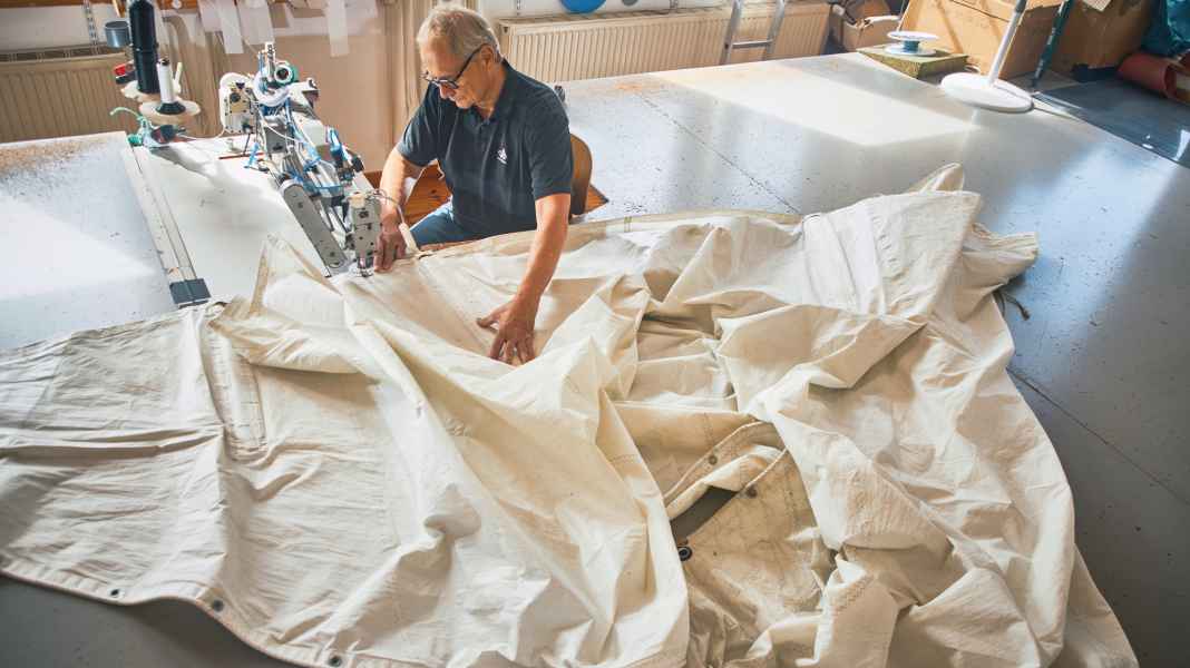 Segel-Begriffe: Kette, Schuss und Footshelf - kleines Segelmacher-Lexikon