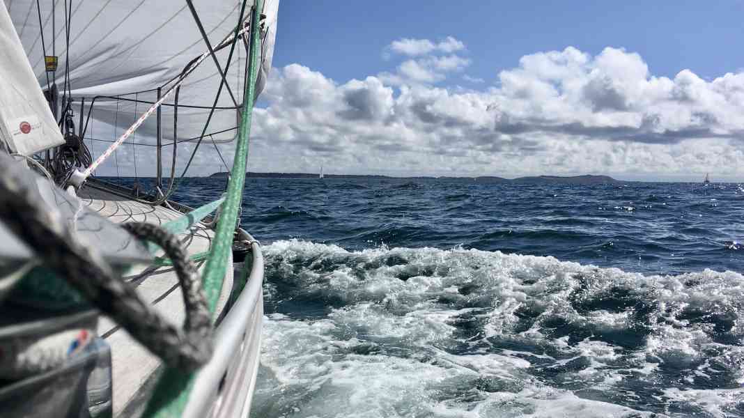 Fais partie de la plus grande communauté de voile de croisière d'Allemagne !