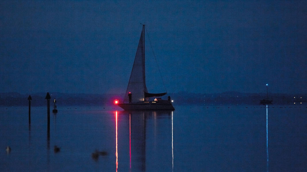 Sailing knowledge: 10 tips for sailing in autumn