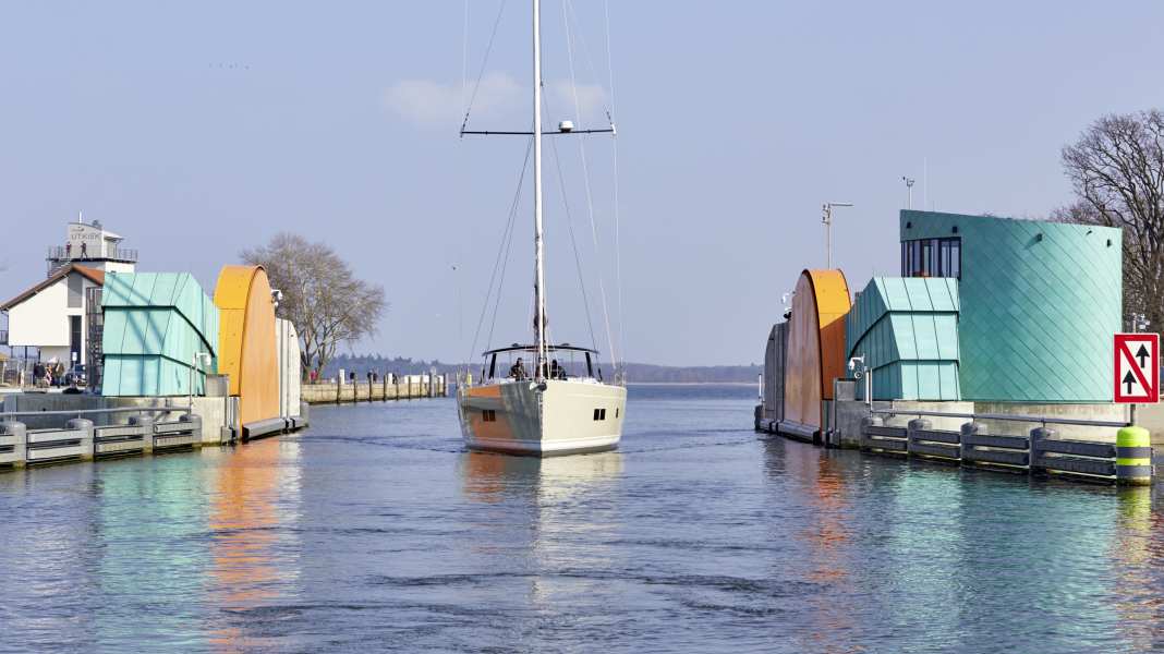 Törnplanung: Passage des Sperrwerks Greifswald eingeschränkt