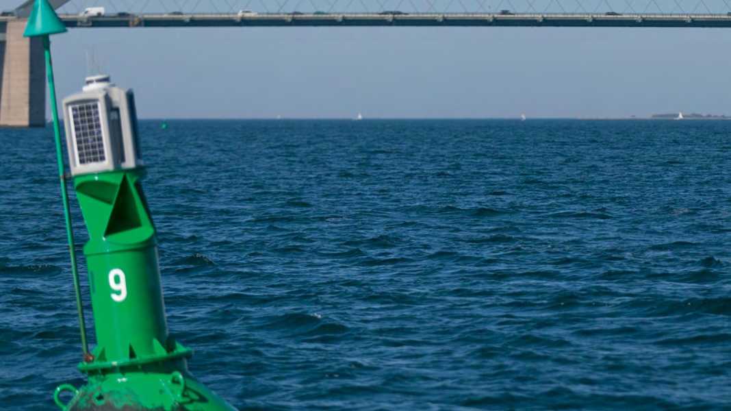 Droit : les bouées de chenal ne sont que des aides à la navigation