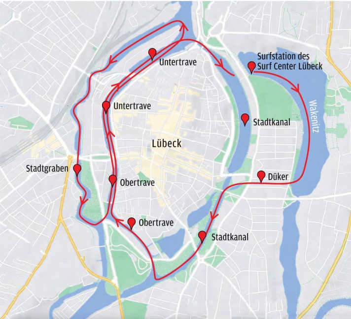 Die Altstadt von Lübeck liegt auf einer Insel im Fluss Trave. Inzwischen ist die Stadt aus den alten Mauern herausgewachsen.